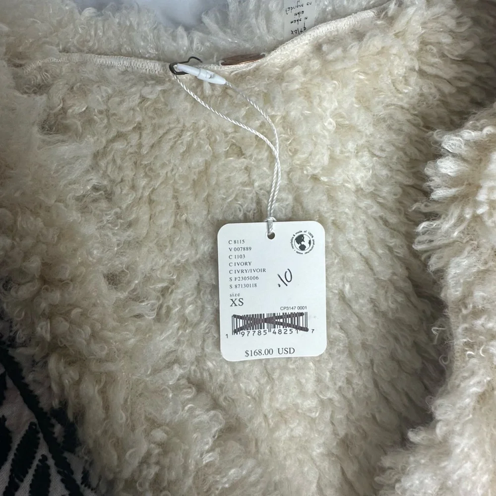 NWT FP One Noelle Sherpa Vest in ivory/black xs